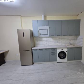 Сдается Многокомнатная квартира, 60 м²