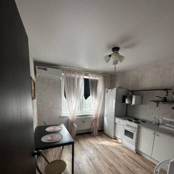 Сдается 2-х комнатная квартира, 56 м²