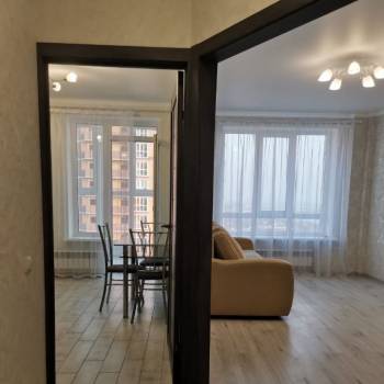 Сдается 1-комнатная квартира, 38 м²