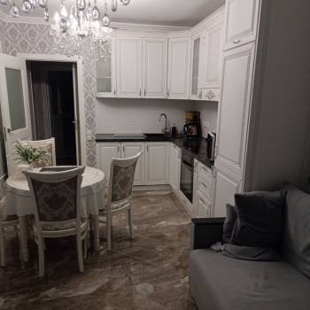 Продается 1-комнатная квартира, 40,6 м²