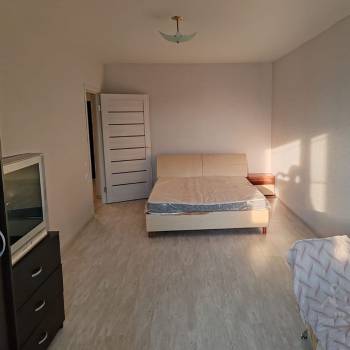 Сдается 1-комнатная квартира, 52,5 м²