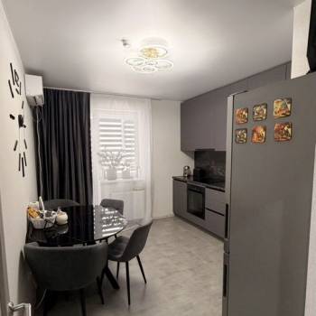 Сдается 1-комнатная квартира, 40 м²