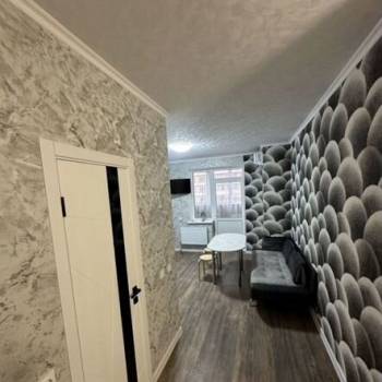 Продается 1-комнатная квартира, 44 м²