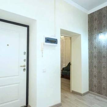 Продается 1-комнатная квартира, 28 м²