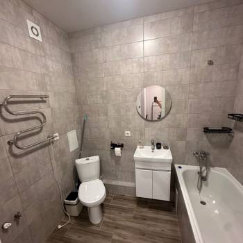 Продается 1-комнатная квартира, 40 м²