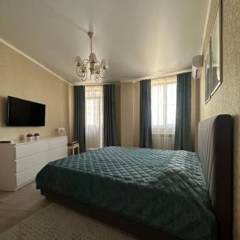 Продается 1-комнатная квартира, 39 м²