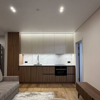 Продается Многокомнатная квартира, 80 м²