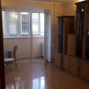 Сдается 1-комнатная квартира, 53 м²