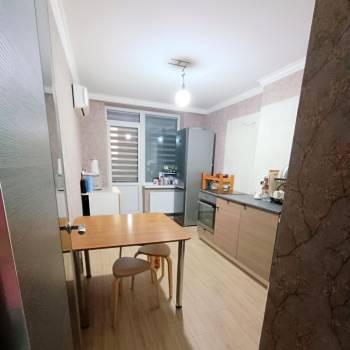 Продается 1-комнатная квартира, 46,8 м²