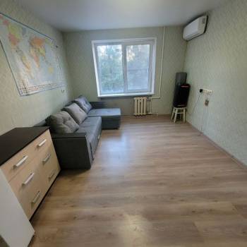 Продается 1-комнатная квартира, 10 м²