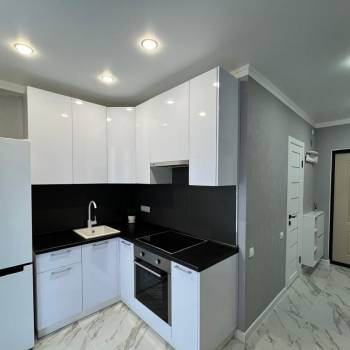 Продается 1-комнатная квартира, 37 м²