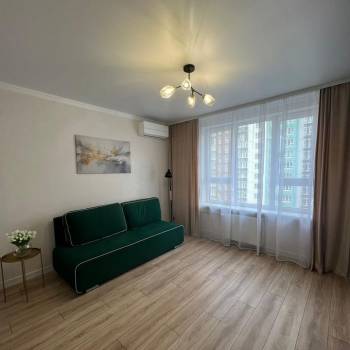 Продается 1-комнатная квартира, 37 м²