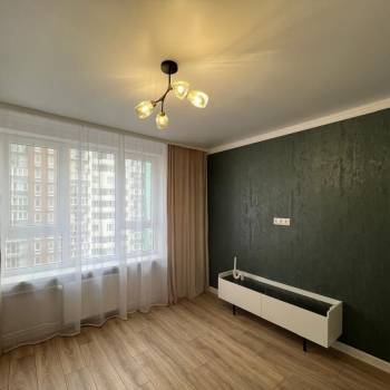 Продается 1-комнатная квартира, 37 м²