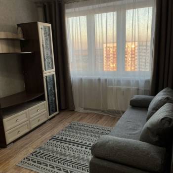Сдается 1-комнатная квартира, 37 м²