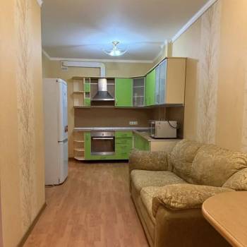 Продается 2-х комнатная квартира, 77,7 м²