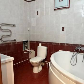 Продается 2-х комнатная квартира, 77,7 м²