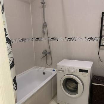 Сдается 1-комнатная квартира, 45 м²