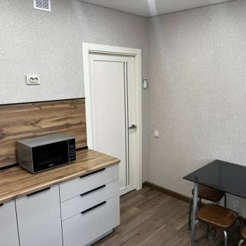 Сдается 1-комнатная квартира, 37,6 м²
