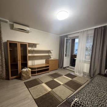 Сдается 1-комнатная квартира, 40 м²
