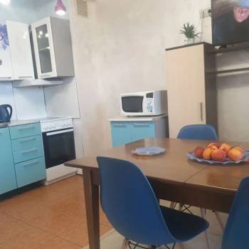 Сдается 2-х комнатная квартира, 70 м²