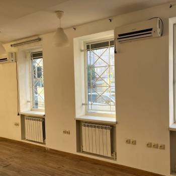 Продается Нежилое помещение, 80 м²