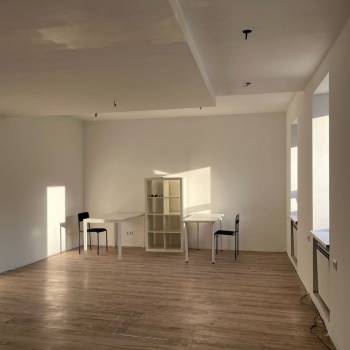 Продается Нежилое помещение, 80 м²