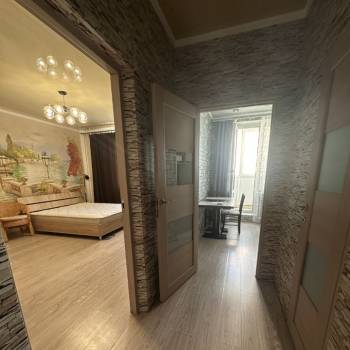 Сдается 1-комнатная квартира, 39 м²