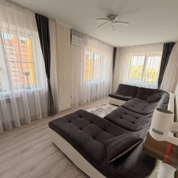 Сдается 2-х комнатная квартира, 72 м²