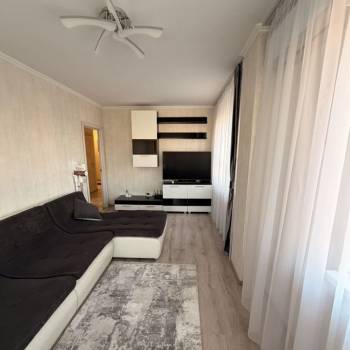 Сдается 2-х комнатная квартира, 72 м²