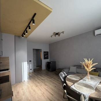 Продается 2-х комнатная квартира, 60 м²