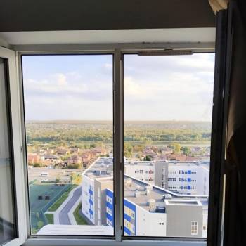 Продается 1-комнатная квартира, 36 м²