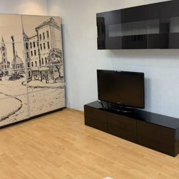 Продается 1-комнатная квартира, 45 м²