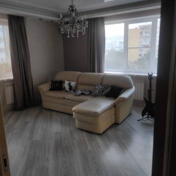 Продается 2-х комнатная квартира, 76 м²