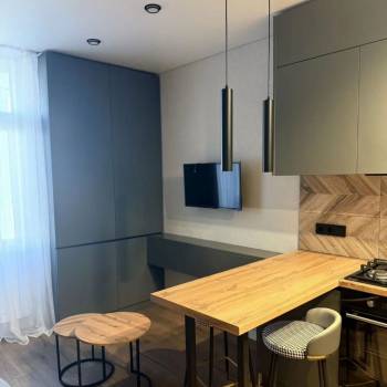 Продается 1-комнатная квартира, 36 м²