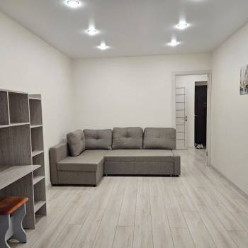 Сдается 1-комнатная квартира, 43 м²