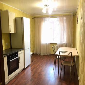 Сдается 2-х комнатная квартира, 70 м²