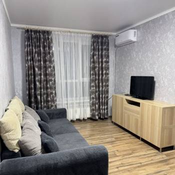 Сдается 1-комнатная квартира, 42 м²