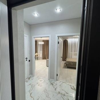Продается 1-комнатная квартира, 42 м²