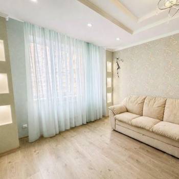 Продается 3-х комнатная квартира, 104 м²