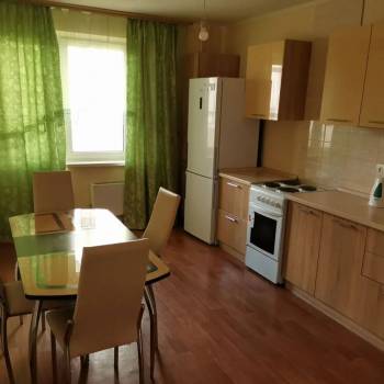 Сдается Многокомнатная квартира, 80 м²