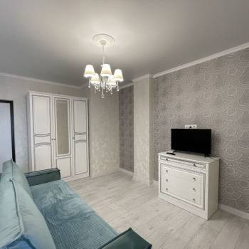 Продается 1-комнатная квартира, 42,5 м²