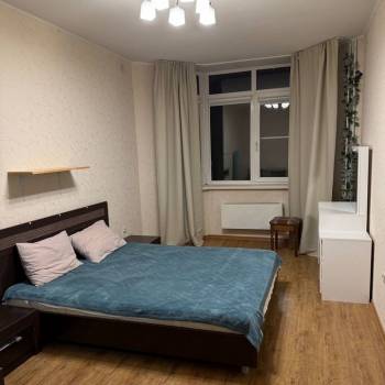 Сдается 1-комнатная квартира, 42,4 м²
