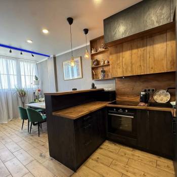 Продается 1-комнатная квартира, 43 м²