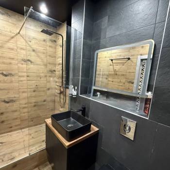 Продается 1-комнатная квартира, 43 м²
