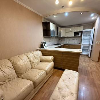 Сдается Многокомнатная квартира, 79,7 м²