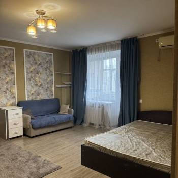 Сдается 1-комнатная квартира, 42 м²