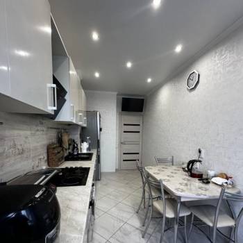 Продается 1-комнатная квартира, 35 м²