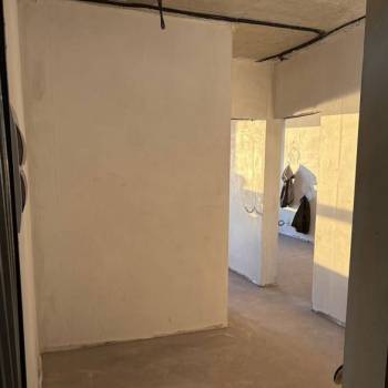 Продается 1-комнатная квартира, 42 м²