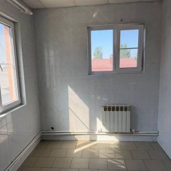 Сдается Нежилое помещение, 90 м²