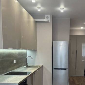 Продается 1-комнатная квартира, 38 м²